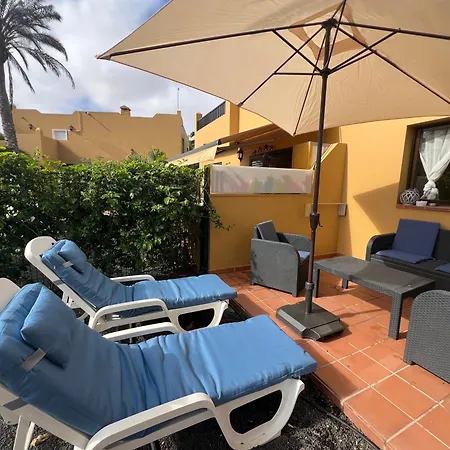Blu Papagayo
