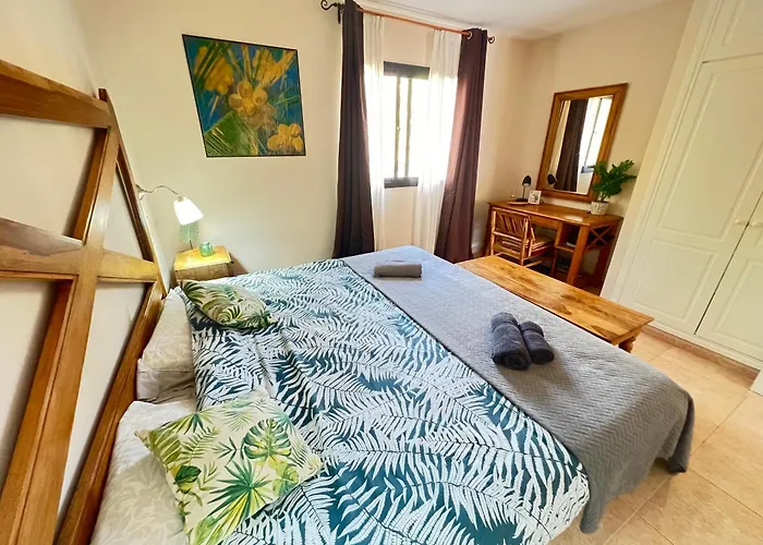 Blu Papagayo Apartament *